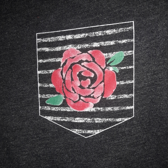 Shirt - Picture 4 of 4